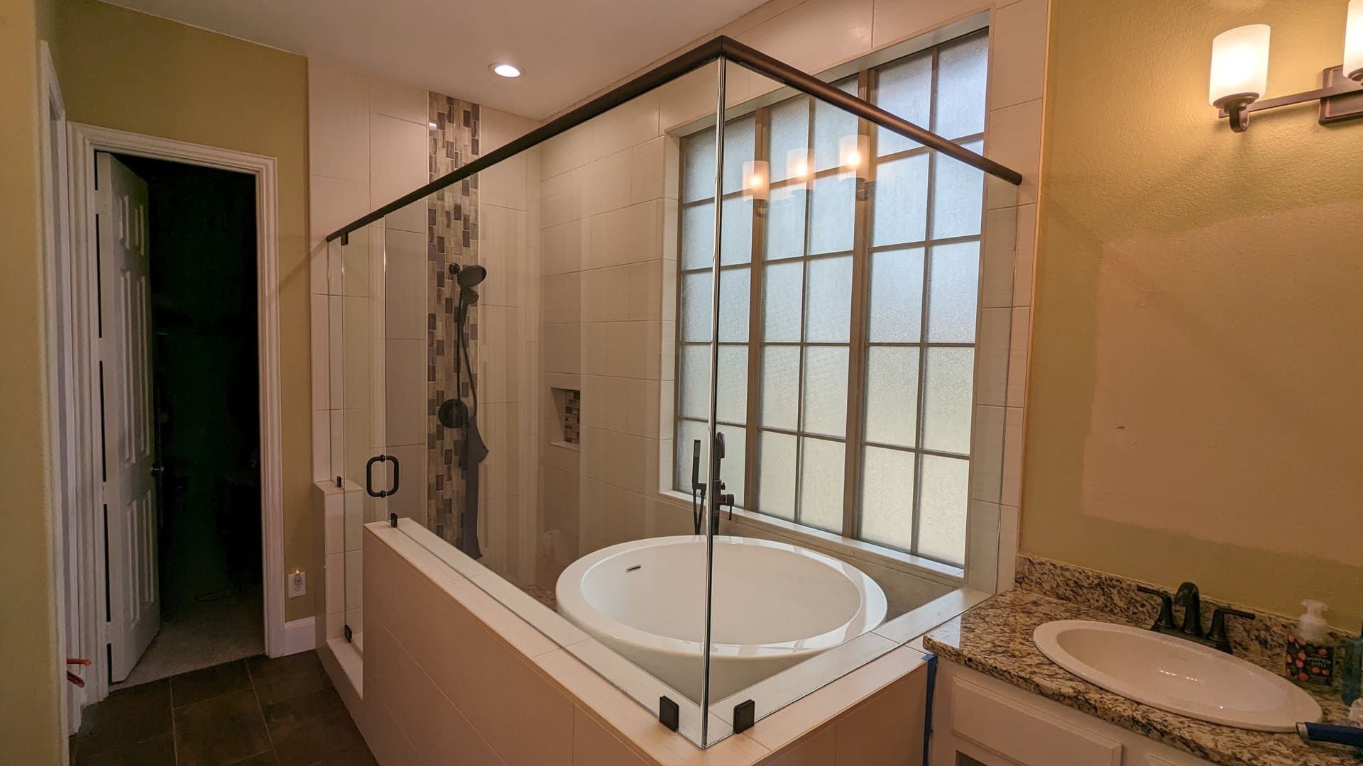 Service Bath & Glass 29