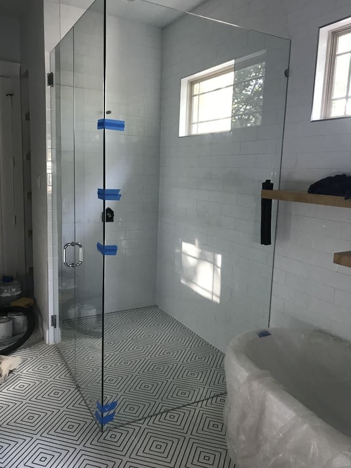 Service Bath & Glass 77
