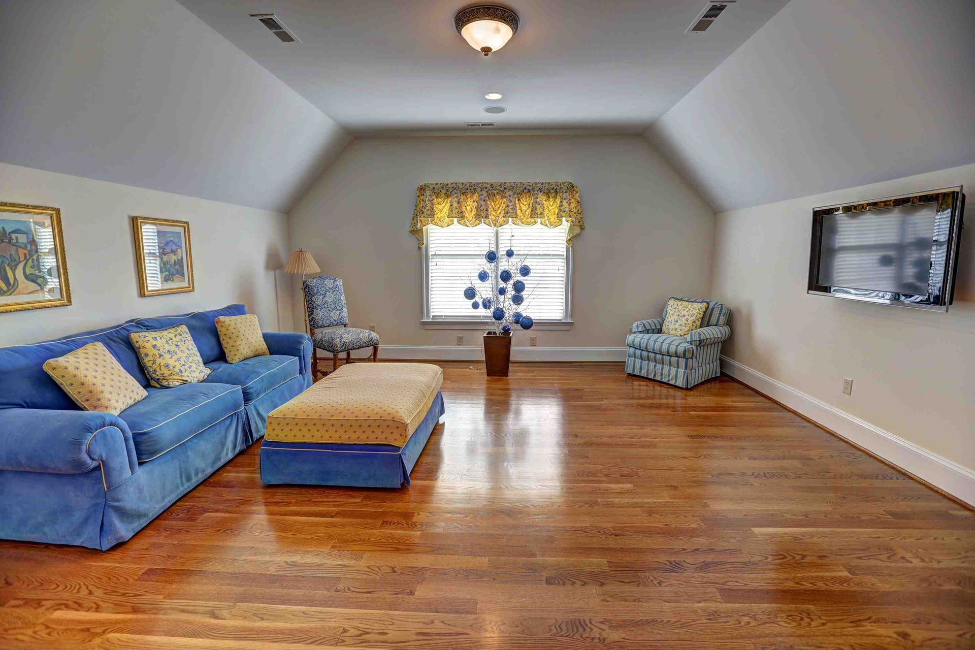 Living Bedrooms
