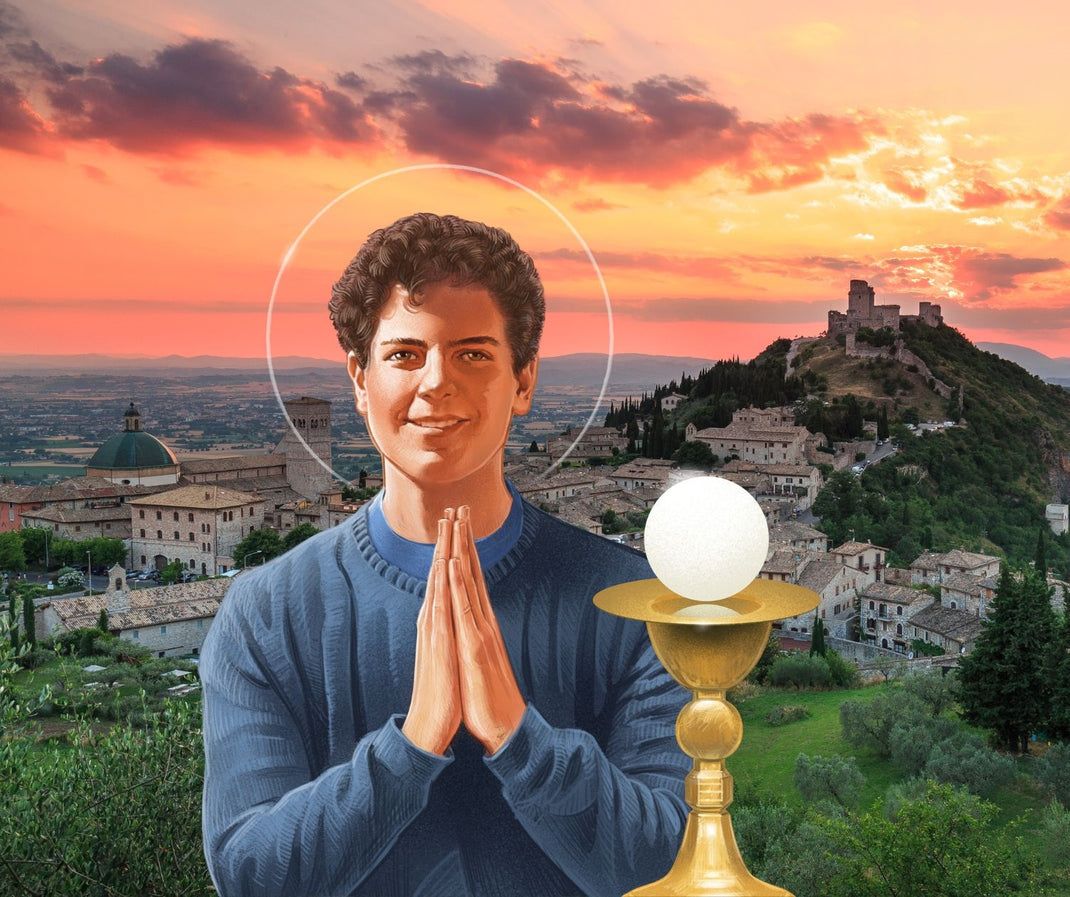 Blessed Carlo Acutis is praying in front of a chalice with Jesus in the Eucharist above it.