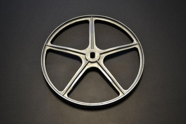 pezzo metallico 3
