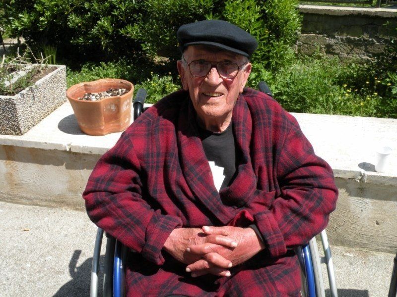Ospite struttura all'aperto