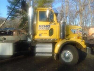 Grab Crane Works in Recycling Station — Monmouth Junction, NJ — King Parts Auto Wreckers Grab Crane Works in Recycling Station — Monmouth Junction, NJ — King Parts Auto Wreckers