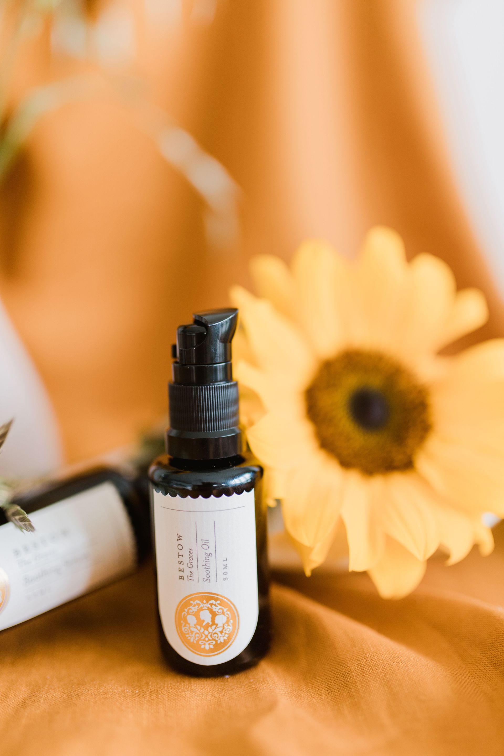 Bestow the Graces Soothing Oil - 30ml