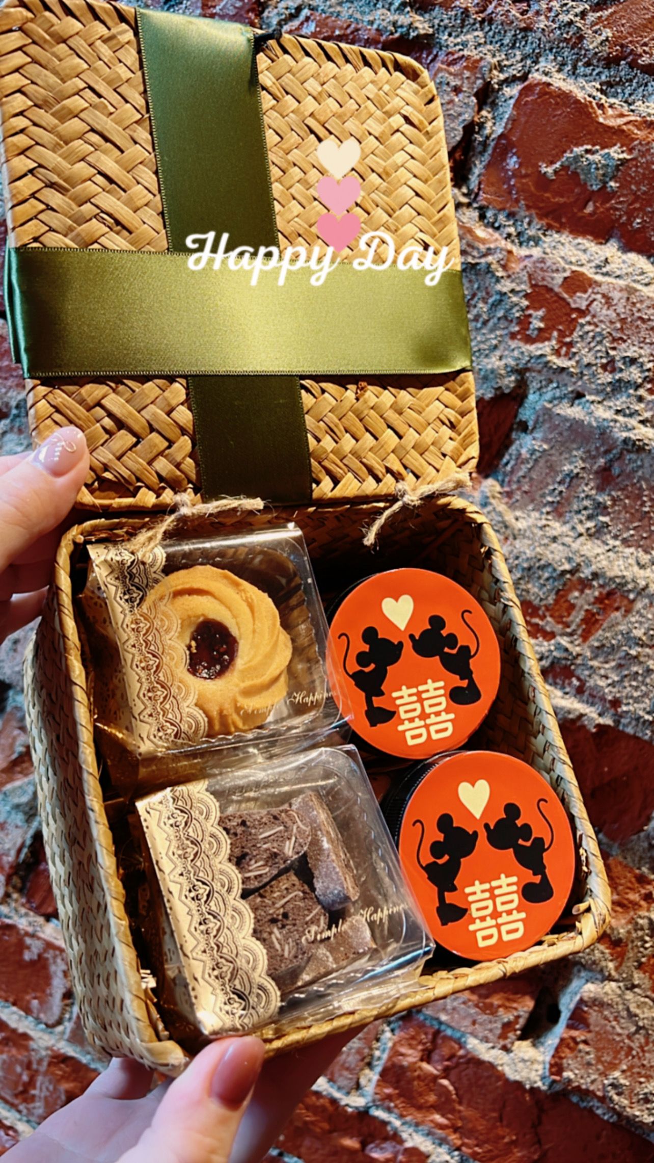 西式餅乾藤籃禮盒（贈似顏繪/客製化餅乾罐貼紙樣式）