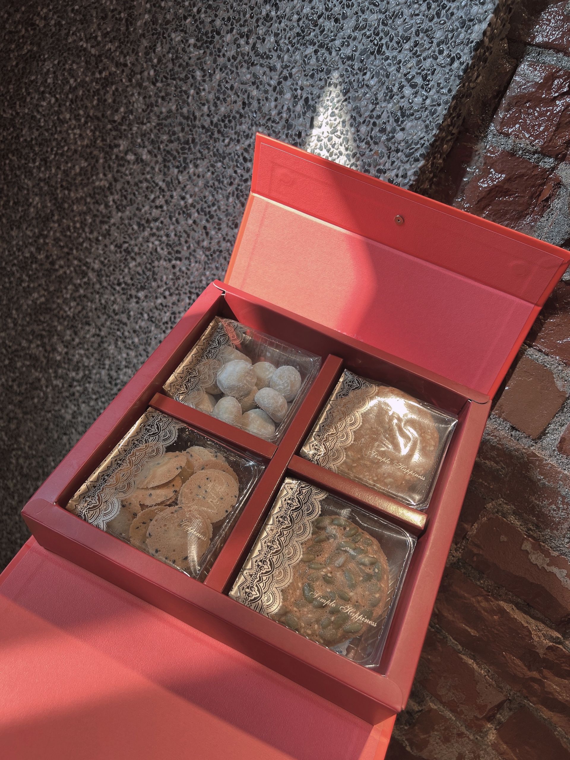 彩鑽佳人：四喜一斤大餅（中西式喜餅雙層禮盒 ）