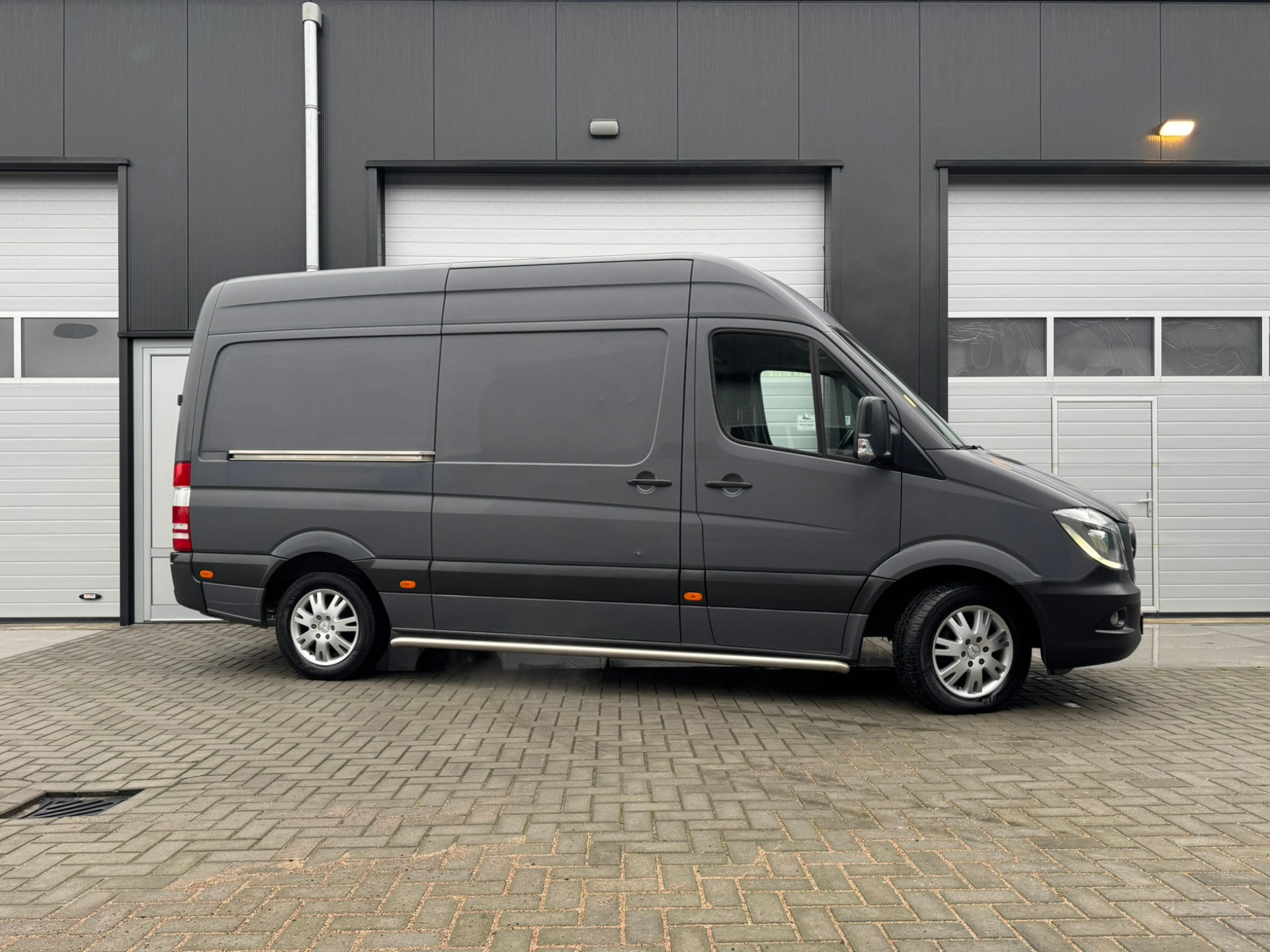 Mercedes-Benz Sprinter grijs, Detailing, Reiniging, Schoonmaak