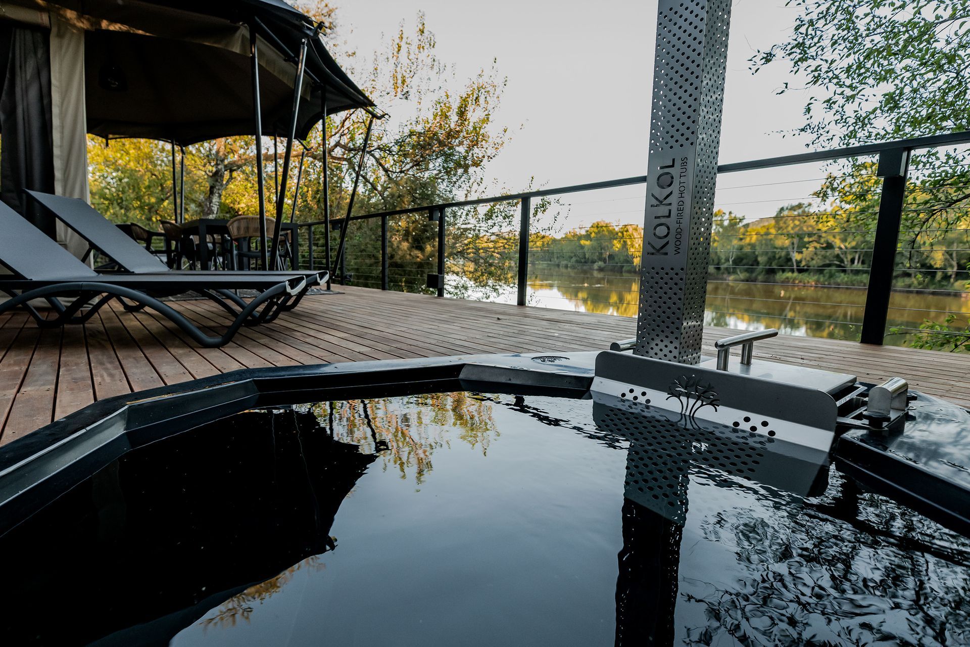 Edge of the Crator - Luxury riverfront tents overlooking the Vaal river