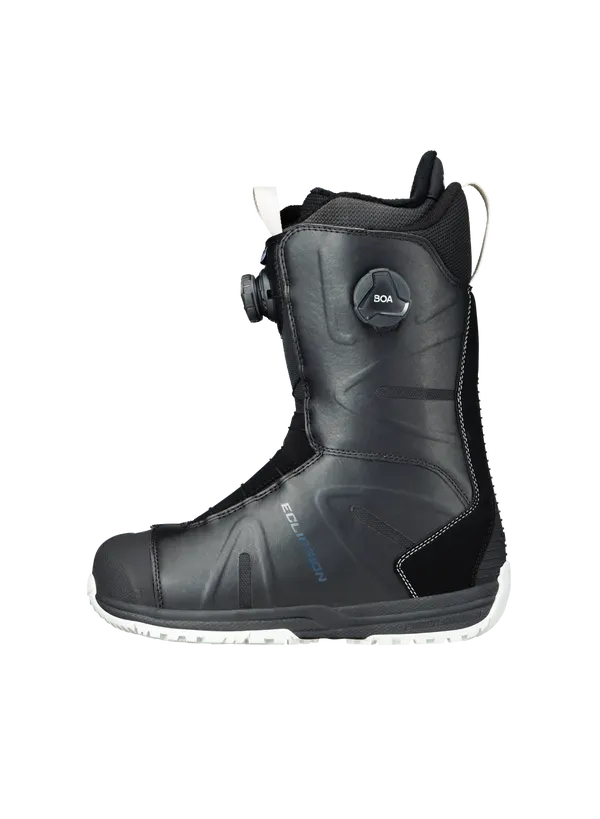 Schwarzer Snowboardschuh mit BOA-Verschlusssystem und weißer Sohle.