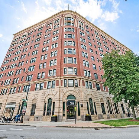 7100 S South Shore Drive