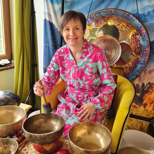 Alphedia with Singing Bowls Alphedia with Singing Bowls