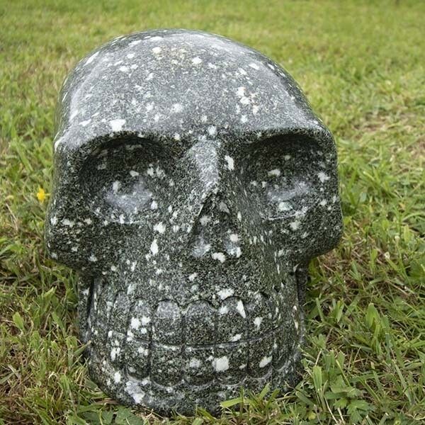 Ardmano, preseli bluestone crystal skull