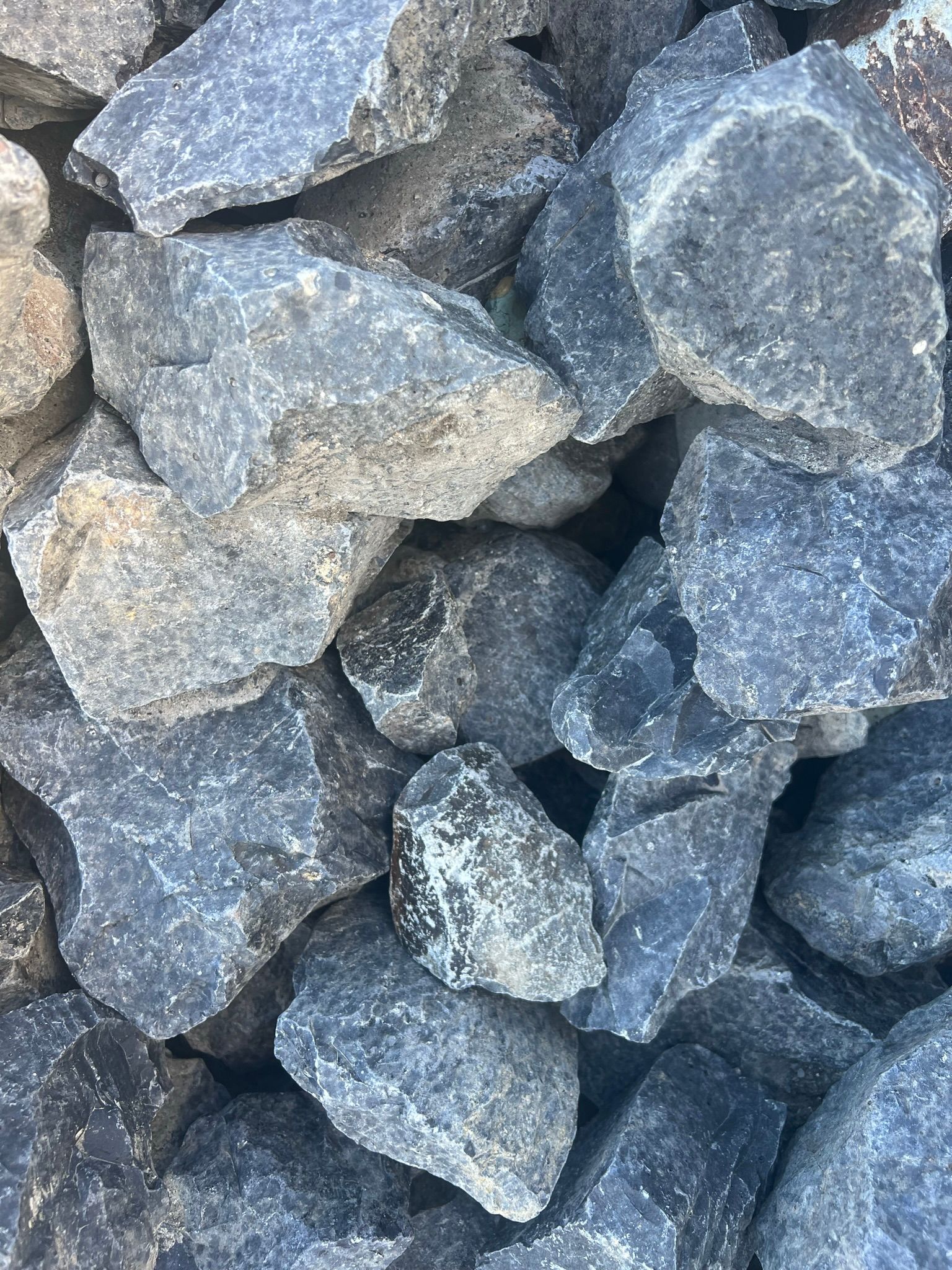 100mm Blue Cobble— Landscaping Supplies in Myocum, NSW