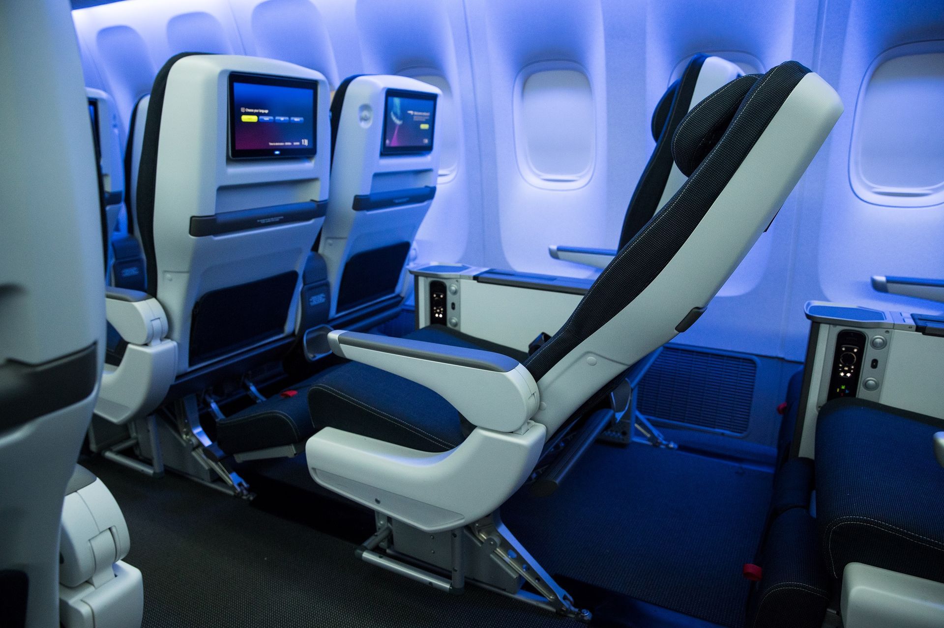 British Airways, World Traveller Plus, Premium Economy cabin