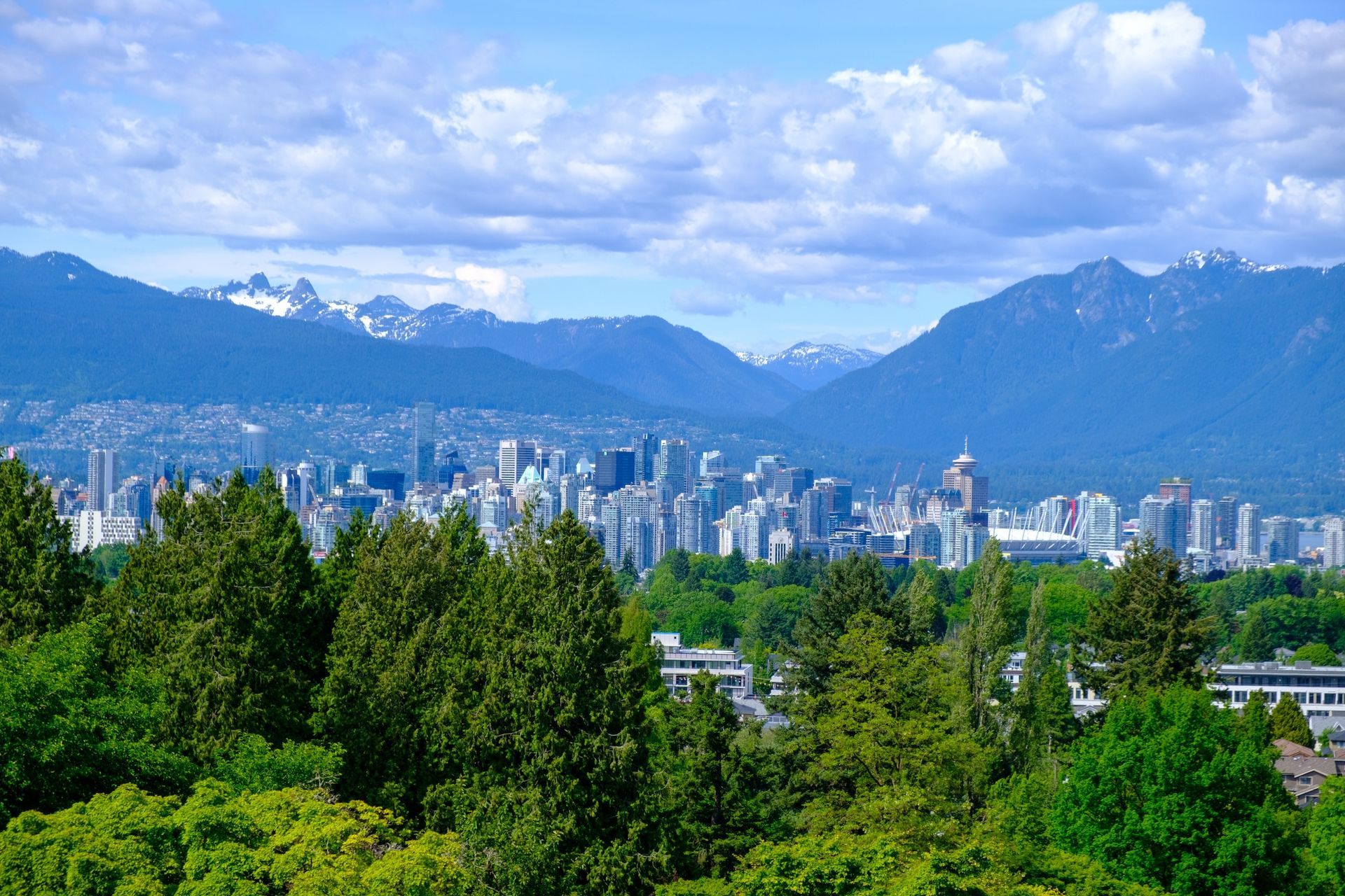 City of Vancouver with mountains in background