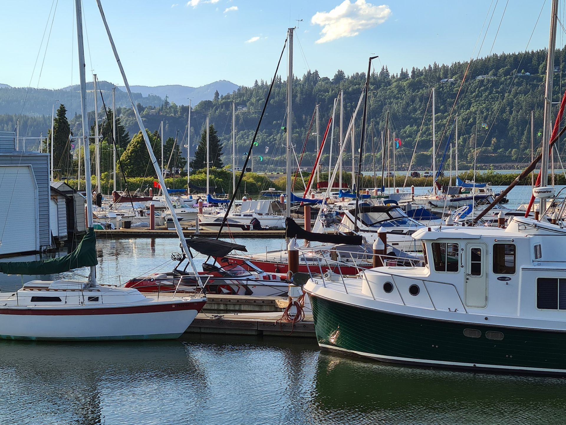 Hood River Marina Hood River Marina, Oregon with kite surfers in the background