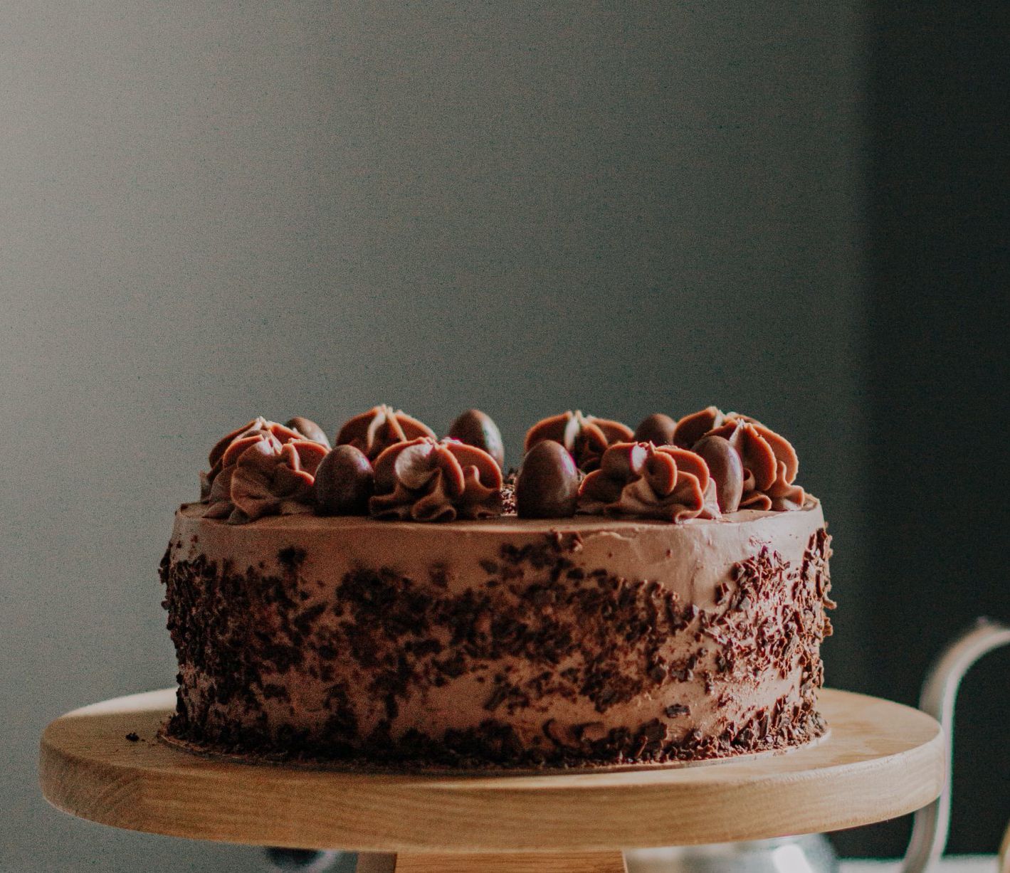 Food drinks and social atmosphere at Purple Toad Social Tap & Grill Cake