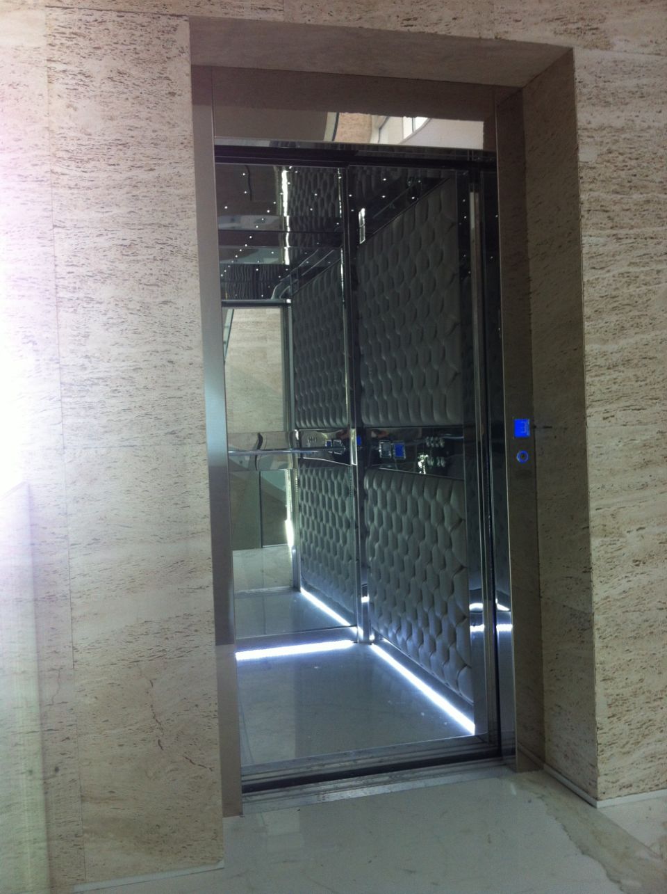 porta ascensore
