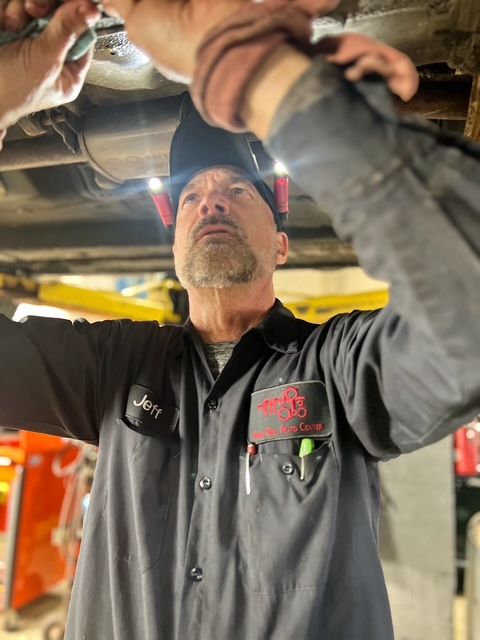 Mechanic working on a car | Arie Nol Auto Center