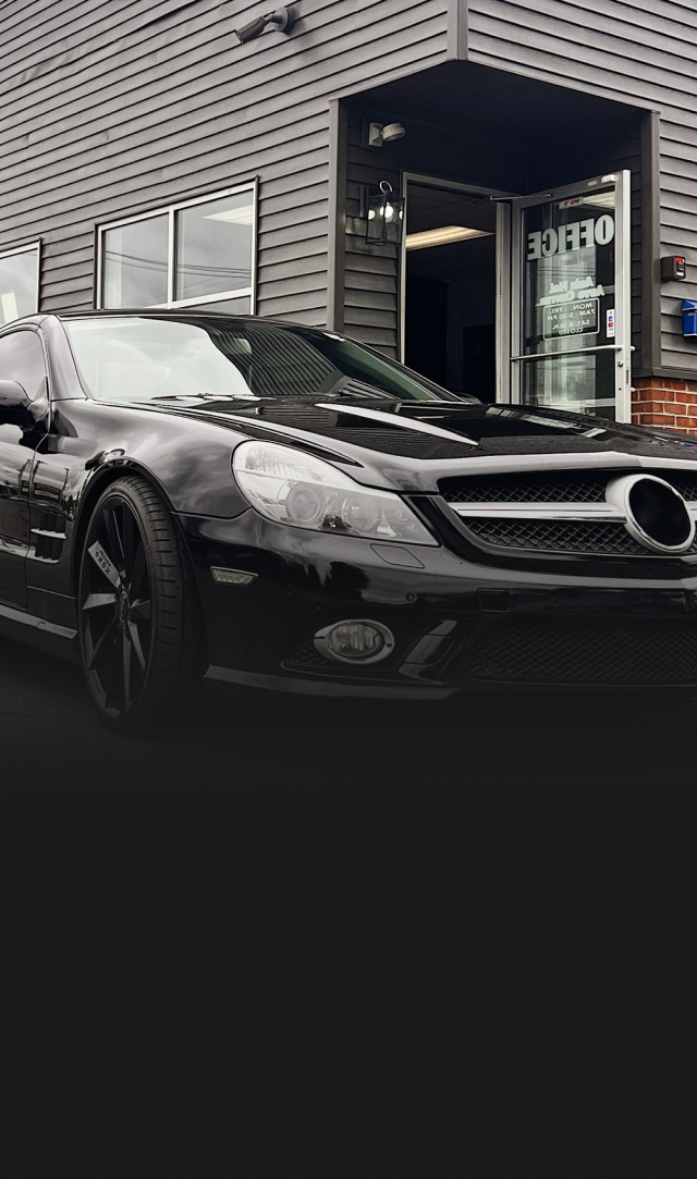 Car in front of the shop | Arie Nol Auto Center, Inc