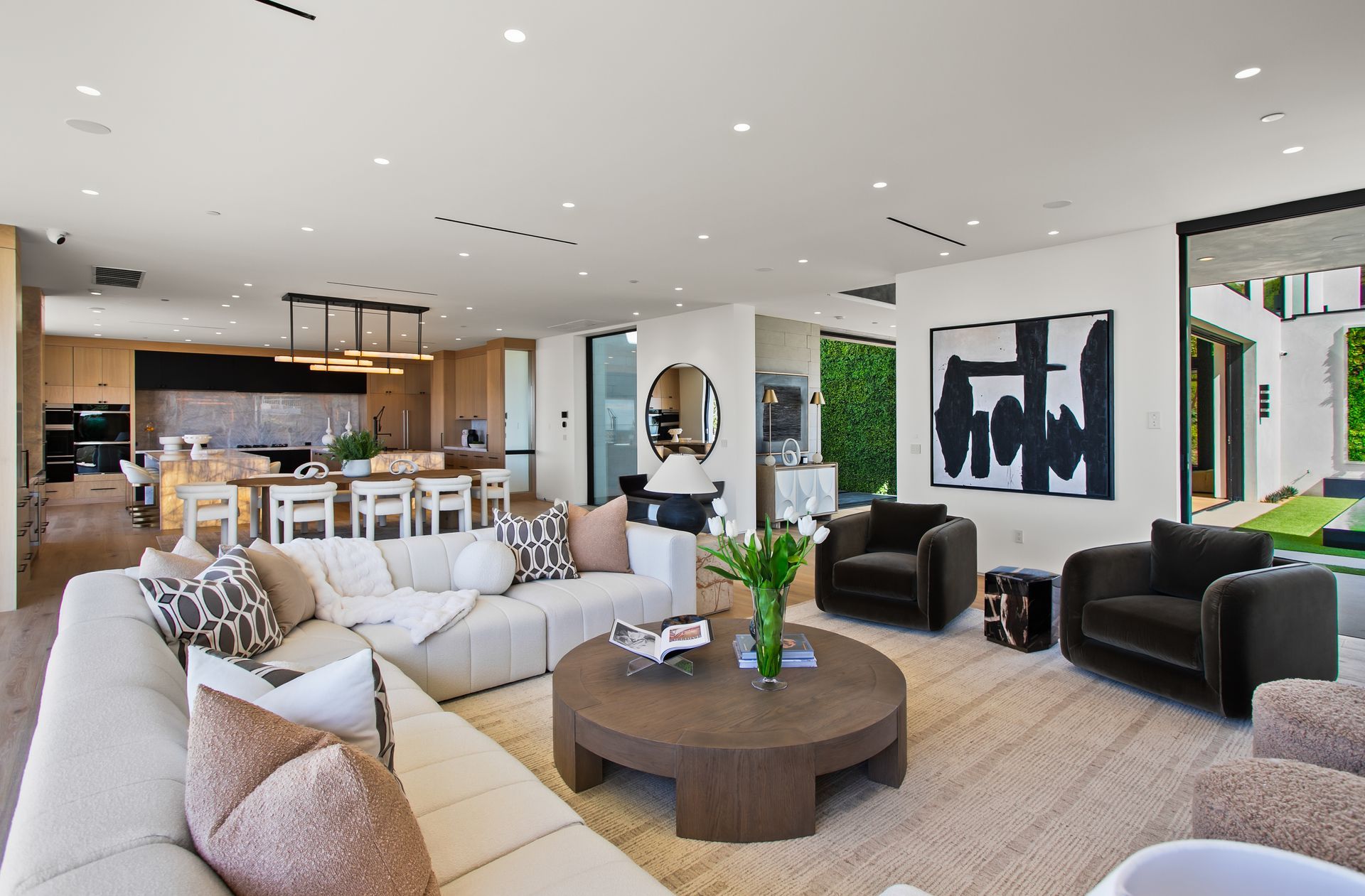 Montecito home in Newport Beach featuring Josh AI and Lutron smart home automation