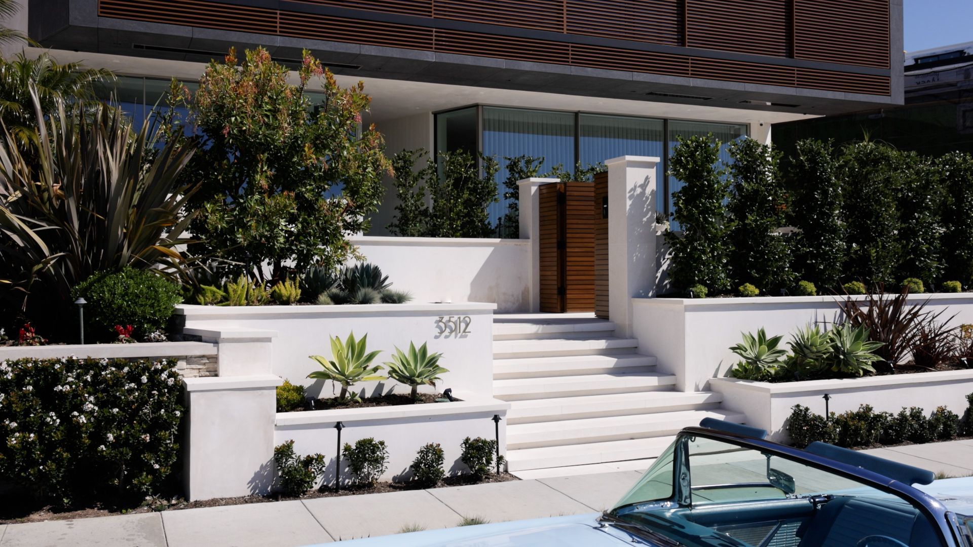 Coastal modern home on Ocean Boulevard in Corona del Mar featuring smart home automation