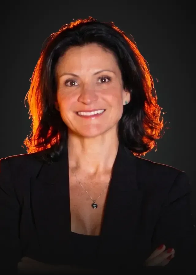 NARA TEIXEIRA
