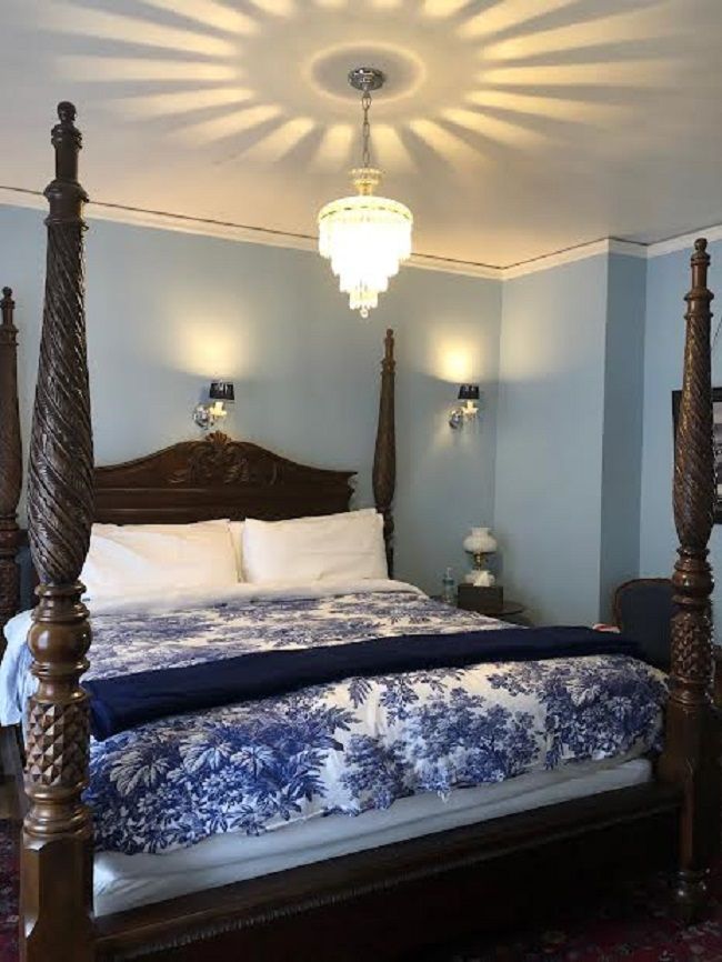 The Viola Room · Pendleton House Historic Inn Bed & Breakfast