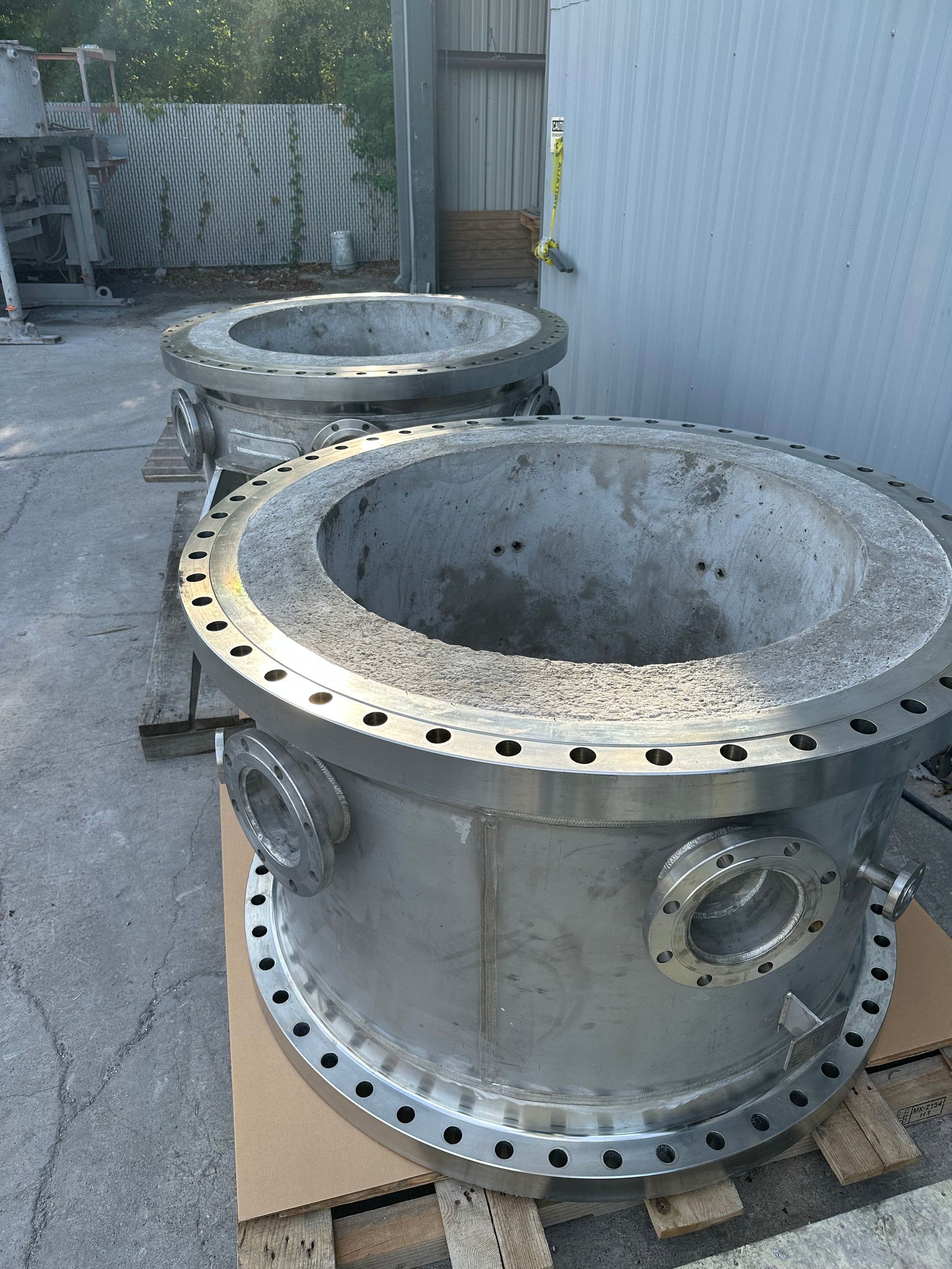precast shapes for mineral processing