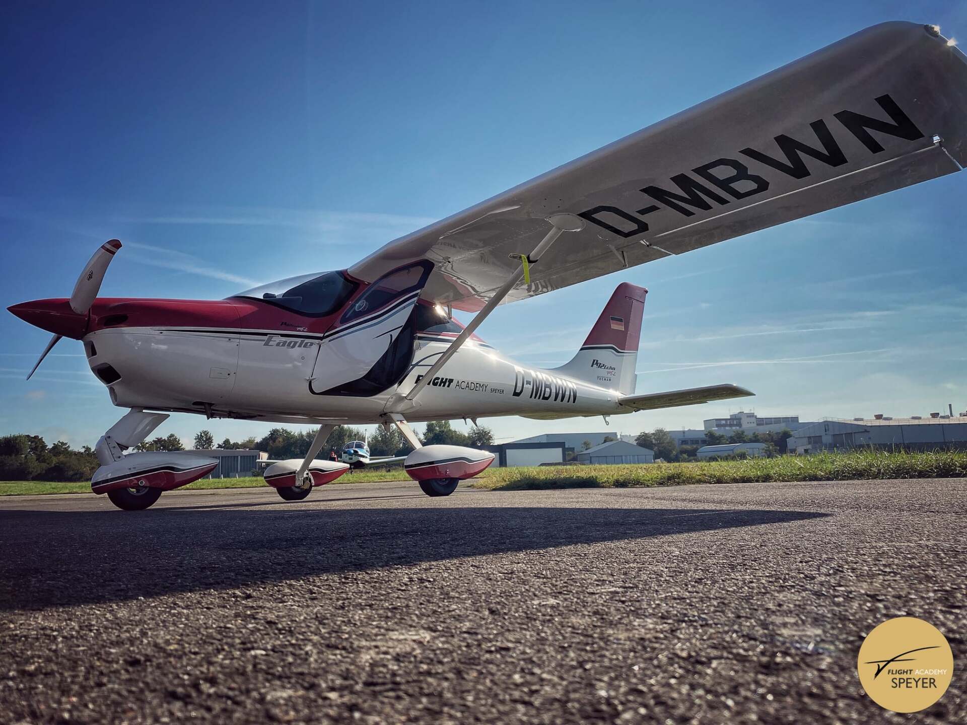 Flugschule für Ultraleicht-Flugscheine: FLIGHT ACADEMY SPEYER