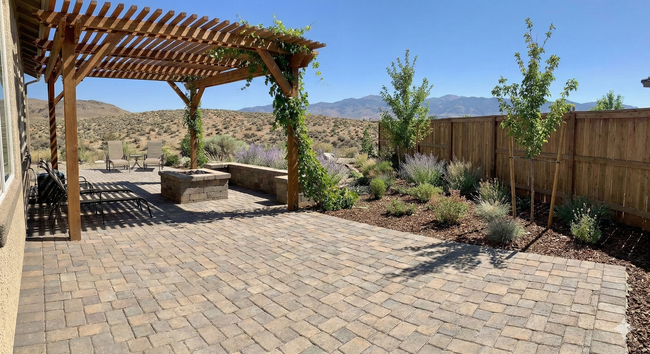 Hardscaping & Outdoor Features