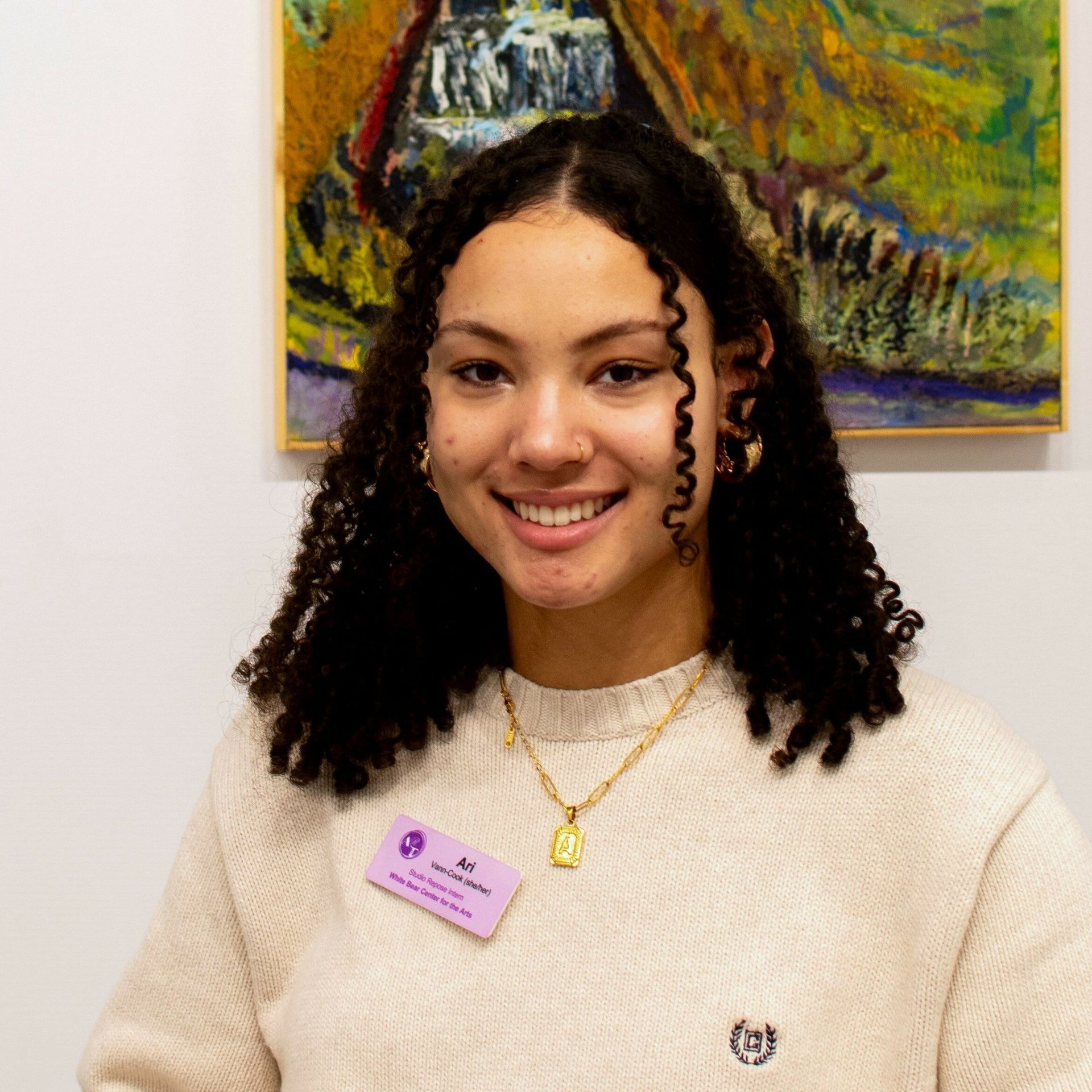 Ariana Vann Cook Intern Headshot