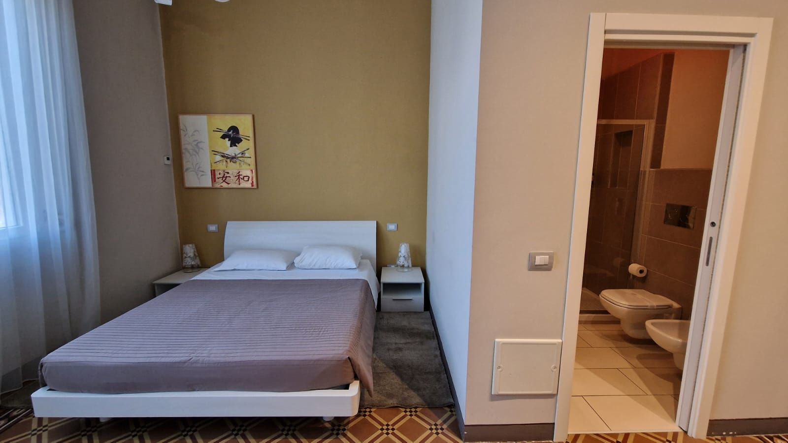 camera con letto alla francese