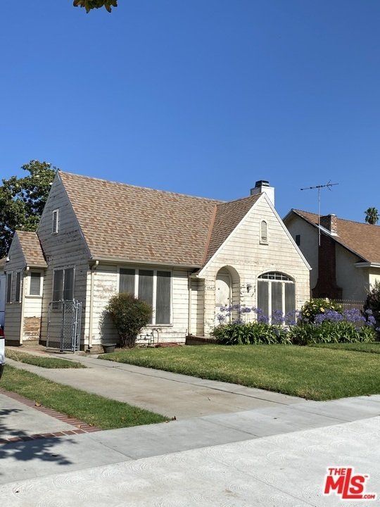house-losfeliz-outdoor