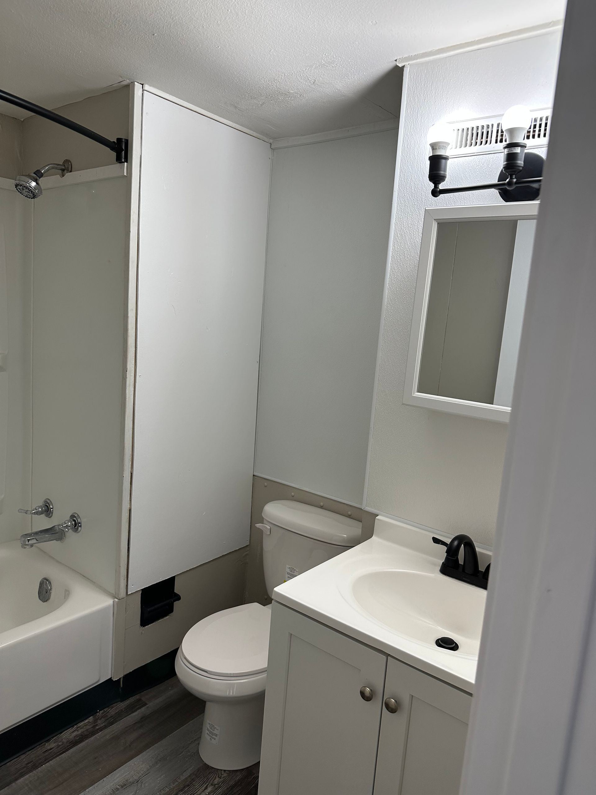 McCook Apartments North Sioux City J&M Real Estate