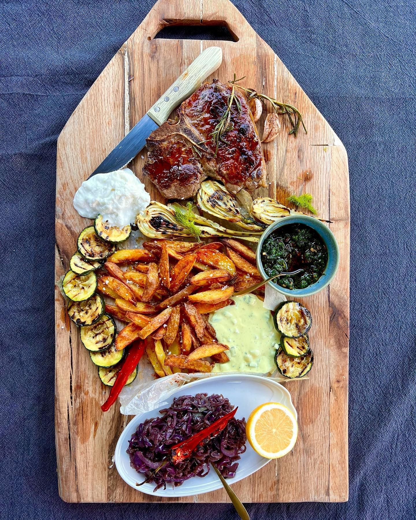 eteneteneten t-bone