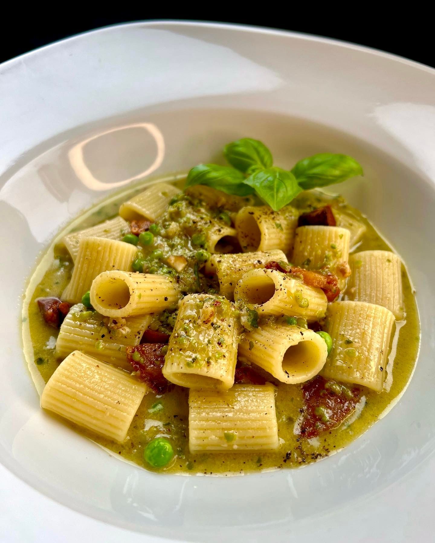 eteneteneten pesto