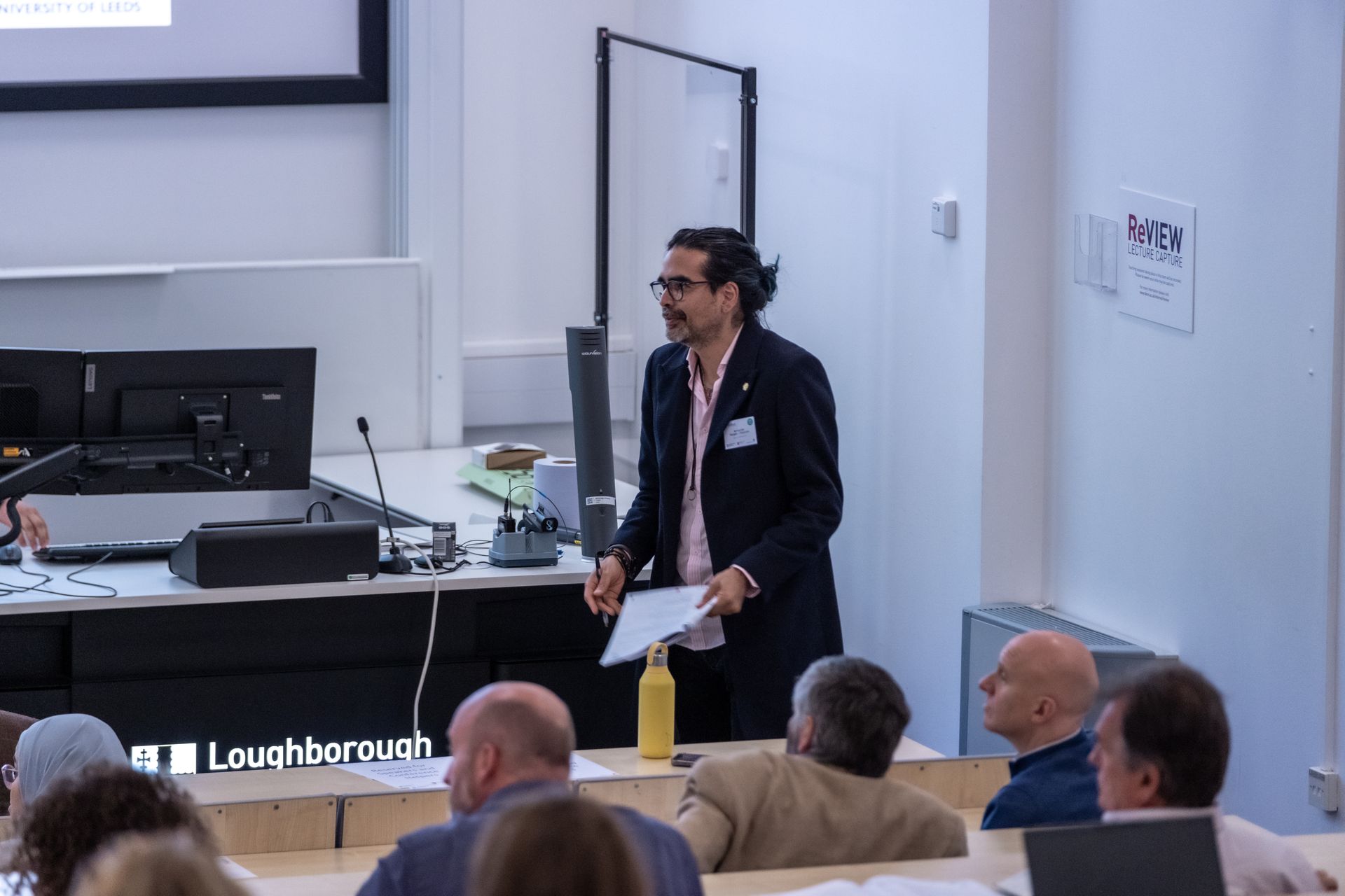 Photo of Professor Armando Vargas-Palacios