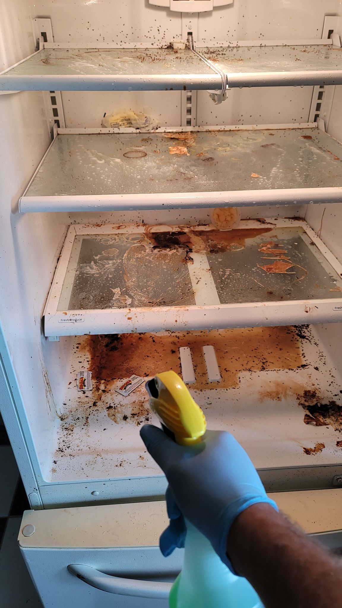 a dirty refrigerator 