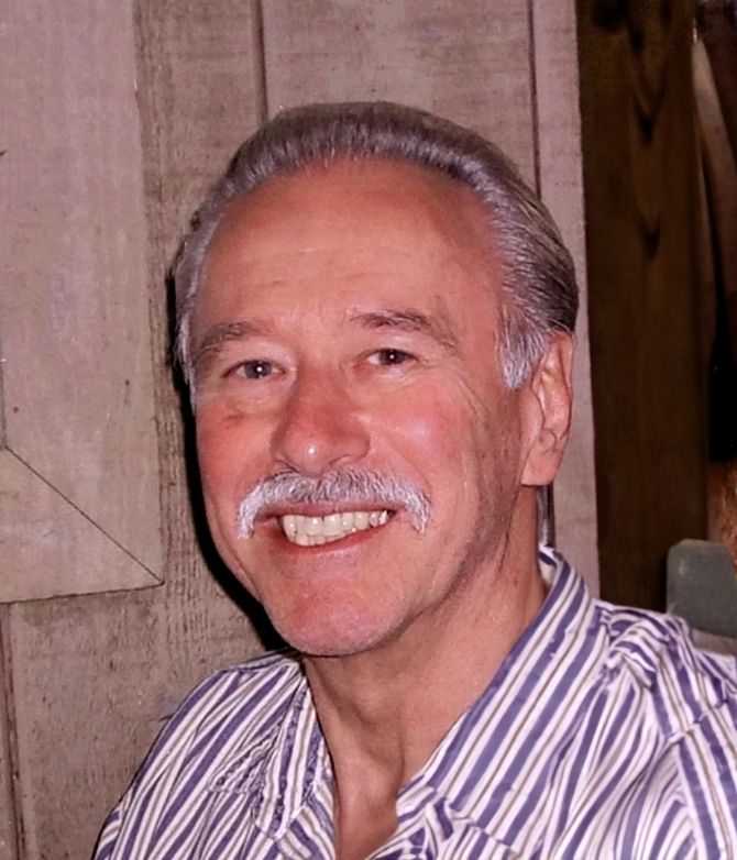 thumbnail size photo of Richard Reynolds