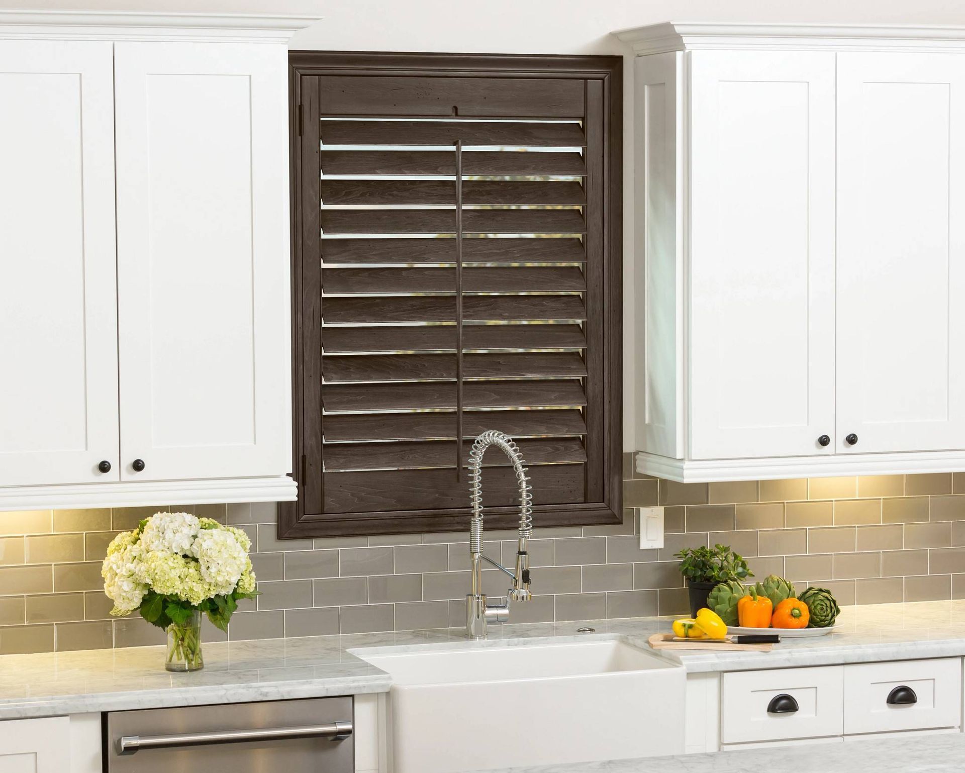 Hunter Douglas Heritance® Wood Shutters near Bloomington and Peoria, Illinois
