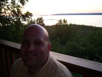 Kenneth J Kuchnicki