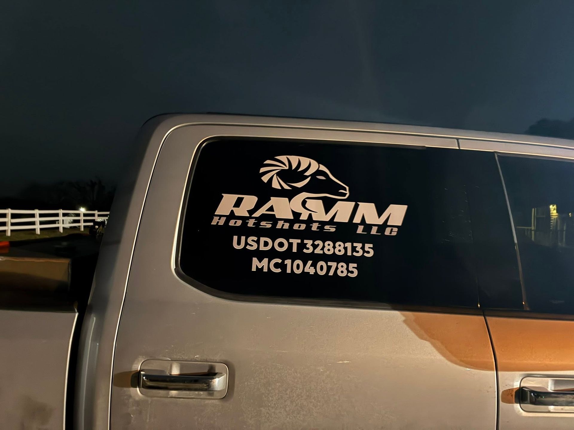 Rear window with DOT numbering