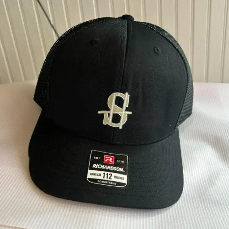 Embroidered cap