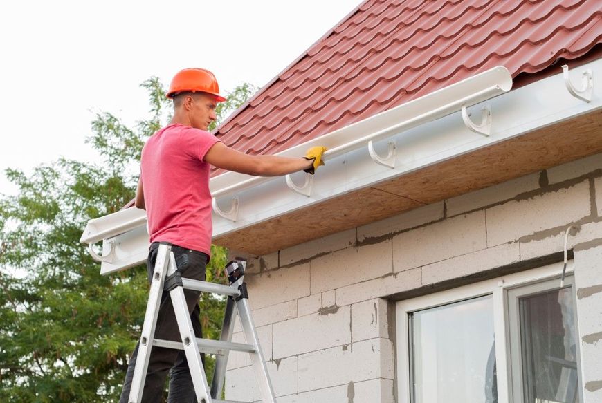 An image of gutter guard services in Atascocita TX.