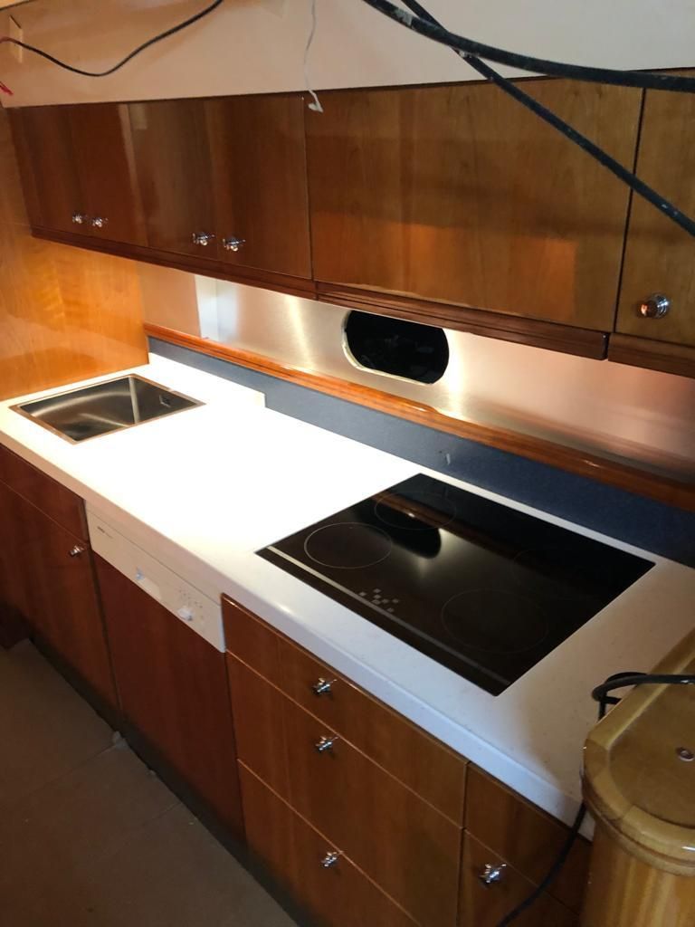 Moderne Keuken wand Exclusieve Woonwagen Interieur Maatwerk JachtbetimmeringNoord