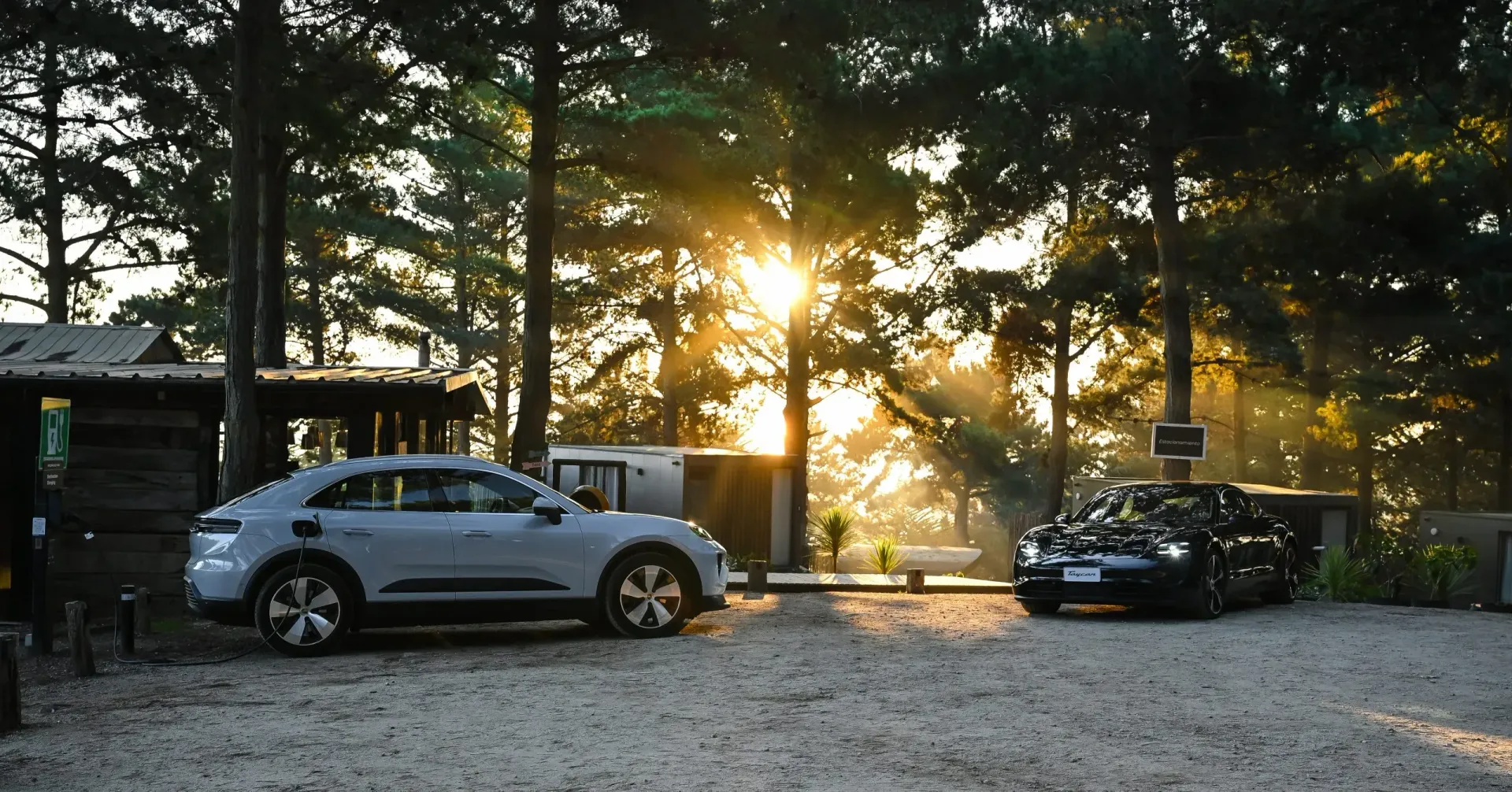 Cargador eléctrico de auto