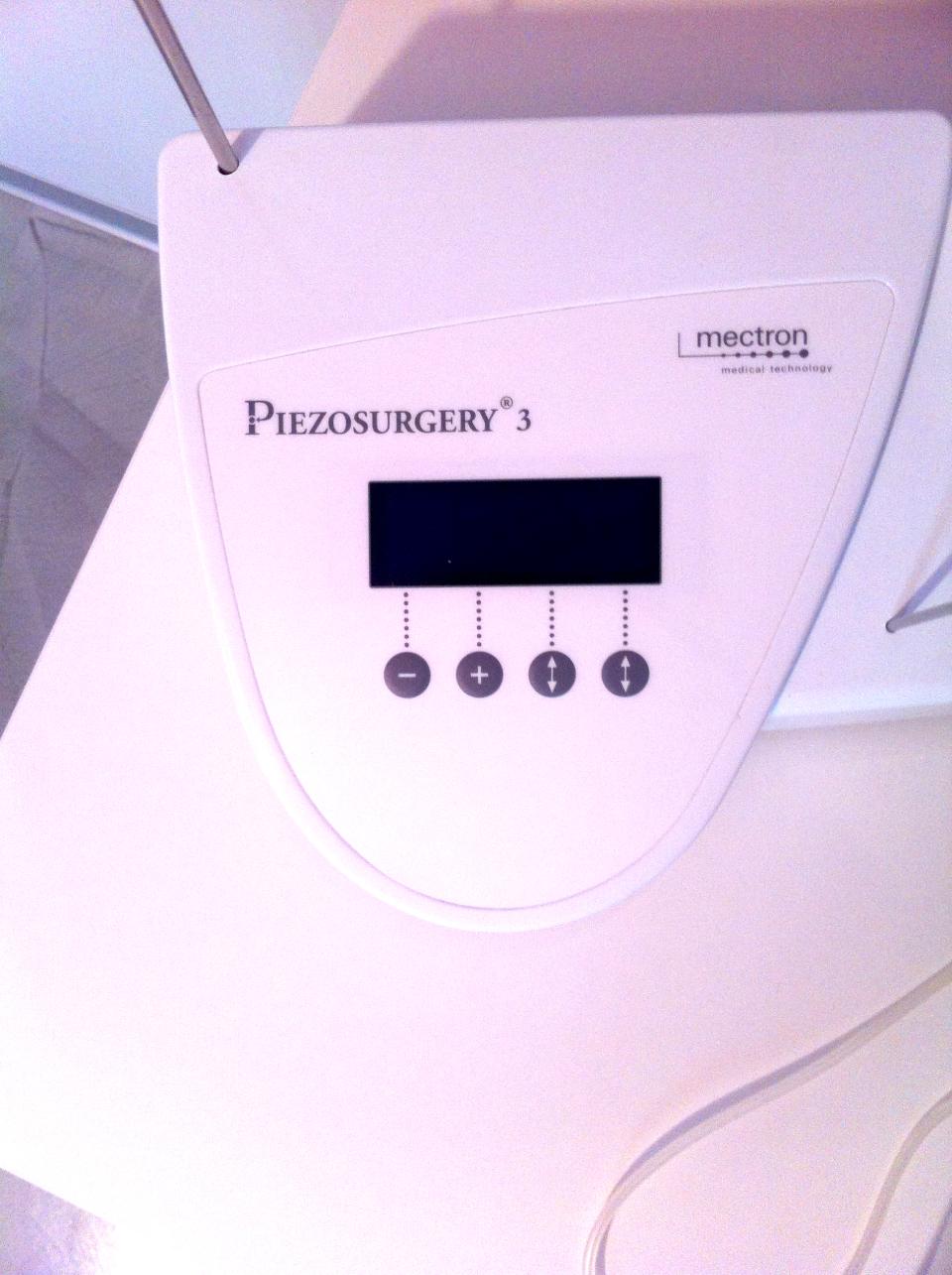 Pannello di controllo bianco per dispositivo chirurgico 