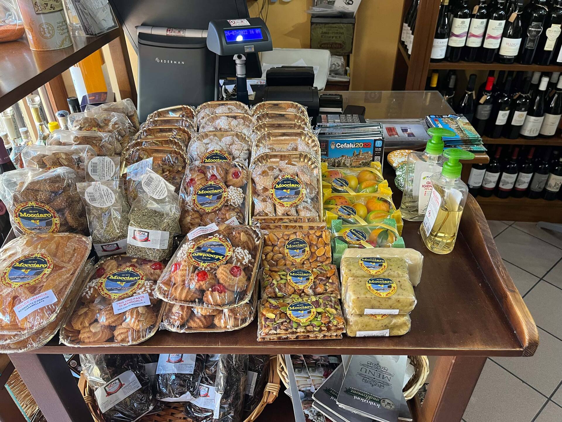 Pasticceria e biscotti tipici