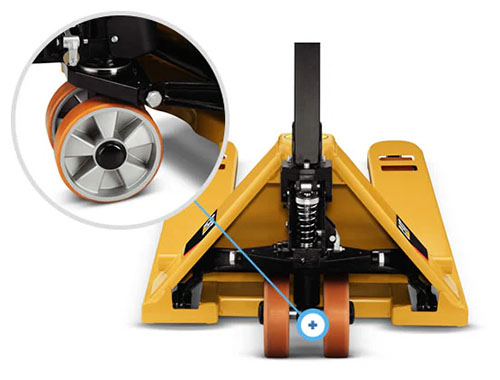 Manual pallet jack with polyurethane wheels and steel frame